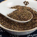 crushed black pepper